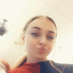 Meet your Posher, Angelica